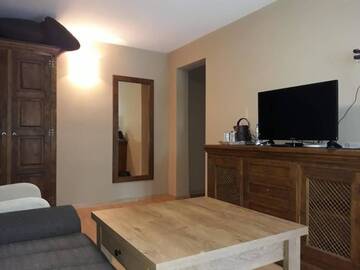 Фото номера Семейный номер-студио Отель Zaara Estate г. Glavan 7